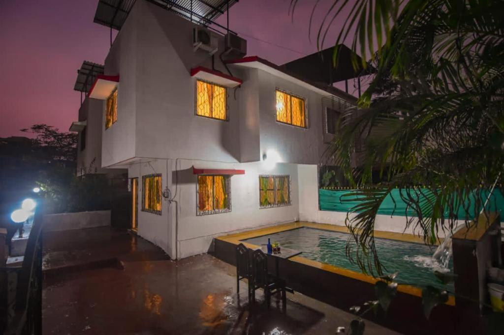 Ll Empyrean Stay Ll 2Bhk Ll Valentina Villa Ll Lonavala Exterior photo